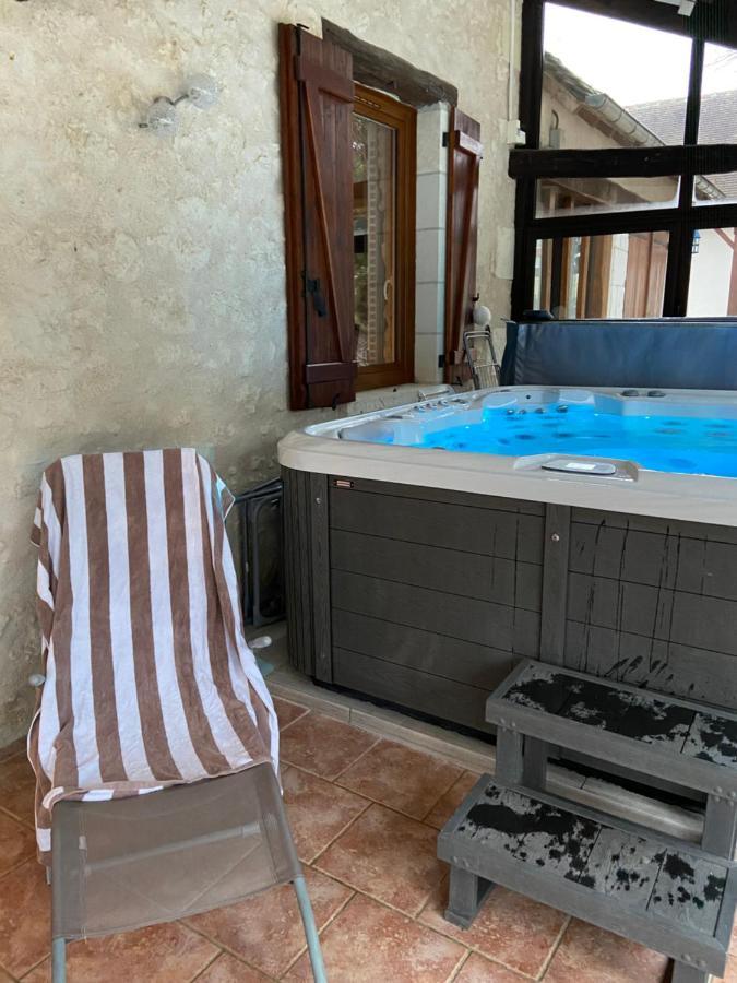 La Charmeraie : Gite De Charme, Piscine Et Spa Thesee Exterior photo